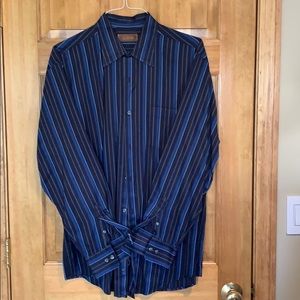 Men’s longsleeve shirt